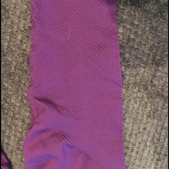 Fabletics leggings - Picture 2 of 2